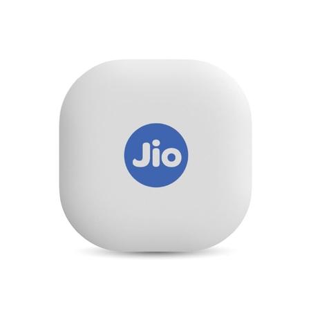 JioTag Go White for Android, India's First Android Tag, Google Find Hub Item Finder, Worldwide tracking for Keys, Wallets, Luggage, Gadgets and more, 1+1 Year Battery, No SIM Needed, 120 db Sound, Bluetooth v5.3