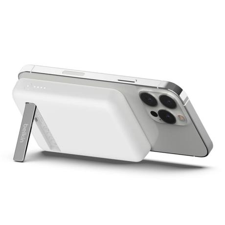 Belkin 5000 mAh Magnetic MagSafe Compatible Wireless Power Bank with Stand, BPD004btWT, White-1