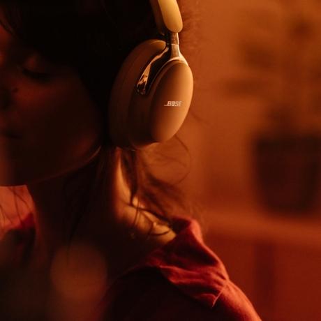 Bose Quietcomfort Ultra Headphones 2nd Gen, White-14