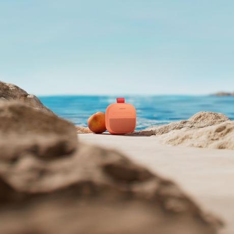 Bose Soundlink Micro Portable Bluetooth Speaker (Gen 2), Peach-6