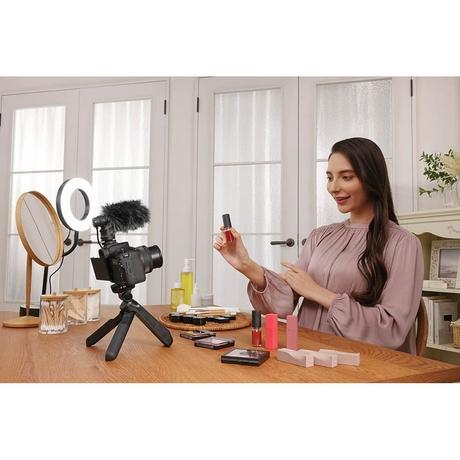 Canon EOS R50 Mirrorless Camera with Focal length 29-72 mm Lens Kit (RF-S18-45mm f/4.5-6.3 IS STM), Black-11