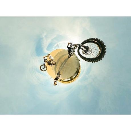 Gopro Max 360 Action Camera with Max HyperSmooth Video Stabilisation-9