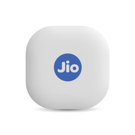 JioTag Go White for Android, India's First Android Tag, Google Find Hub Item Finder, Worldwide tracking for Keys, Wallets, Luggage, Gadgets and more, 1+1 Year Battery, No SIM Needed, 120 db Sound, Bluetooth v5.3-0