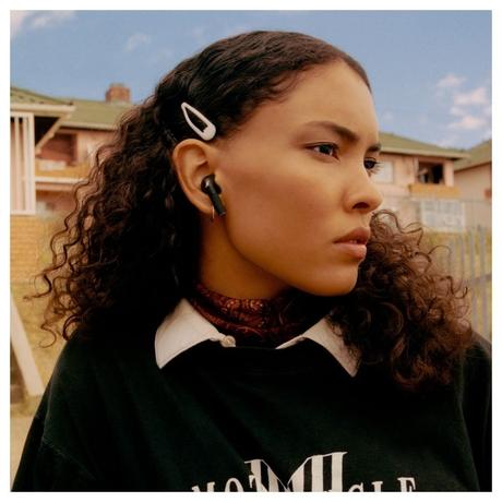 Marshall Minor III True Wireless Earbuds, 25 hrs of playtime, Intutive Touch Controls, IPX4 Water Resistance, 12 mm custom-tuned dynamic drivers, Black-18