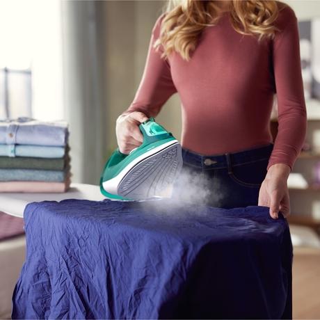 Philips SpeedPro DST3030/70 2400 W Steam Iron, 300 ml Tank, 40 g/min Steam, 180 g Boost, Green-7