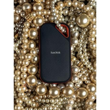 SanDisk E81 1TB Extreme Pro Portable SSD 2000MB/s R/ W, Upto 3 meter drop protection with IP65 water and dust resistance, Metal Enclosure, PC, MAC & TypeC Smartphone Compatible, 5Y Warranty,External SSD-9