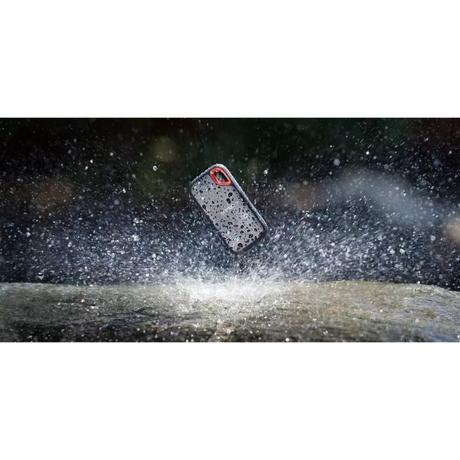 SanDisk 2 TB E61 Extreme Portable External SSD, Black-3