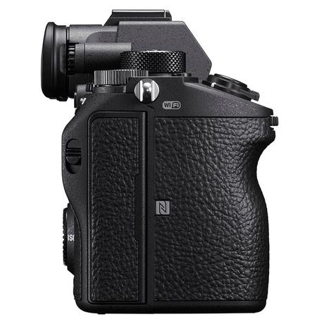 Buy Sony ILCE-7RM3 Mirrorless Camera Body Only at Reliance Digital