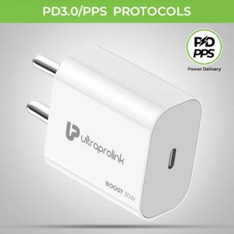 UltraProlink UM1132 Boost 30 W Travel Charger-1